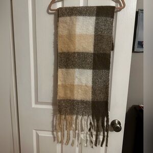 Expressions Cozy Two-Tone Scarf